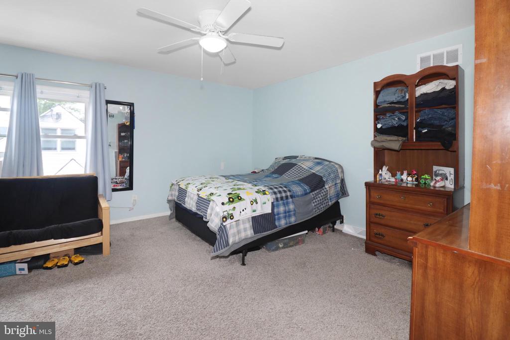 240 YOUNGS ROAD