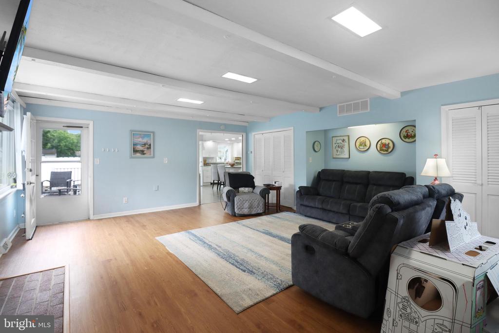 240 YOUNGS ROAD