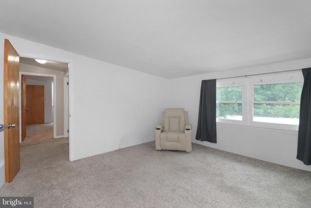 240 YOUNGS ROAD