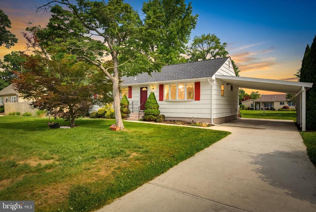 246 HAUSER AVENUE