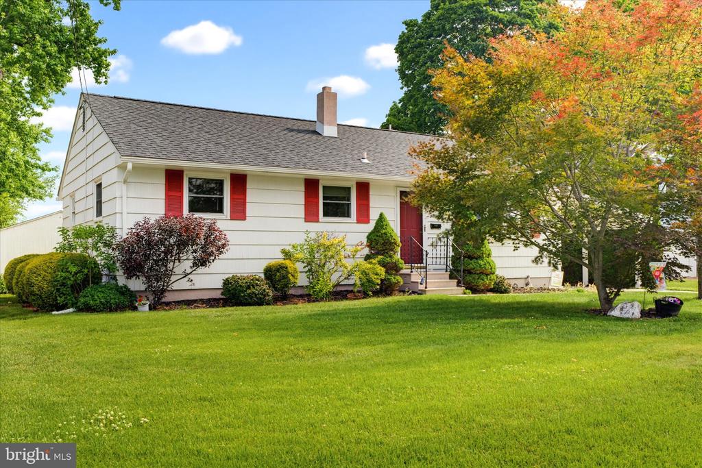 246 HAUSER AVENUE