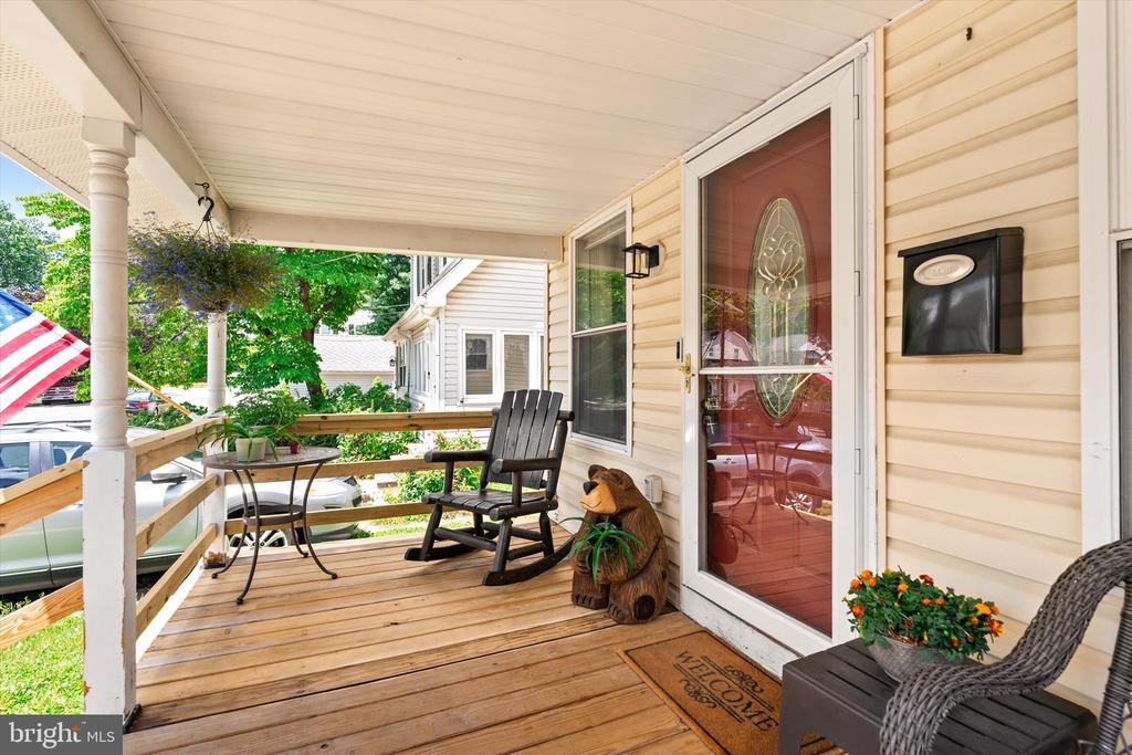 28 BENTLEY AVENUE