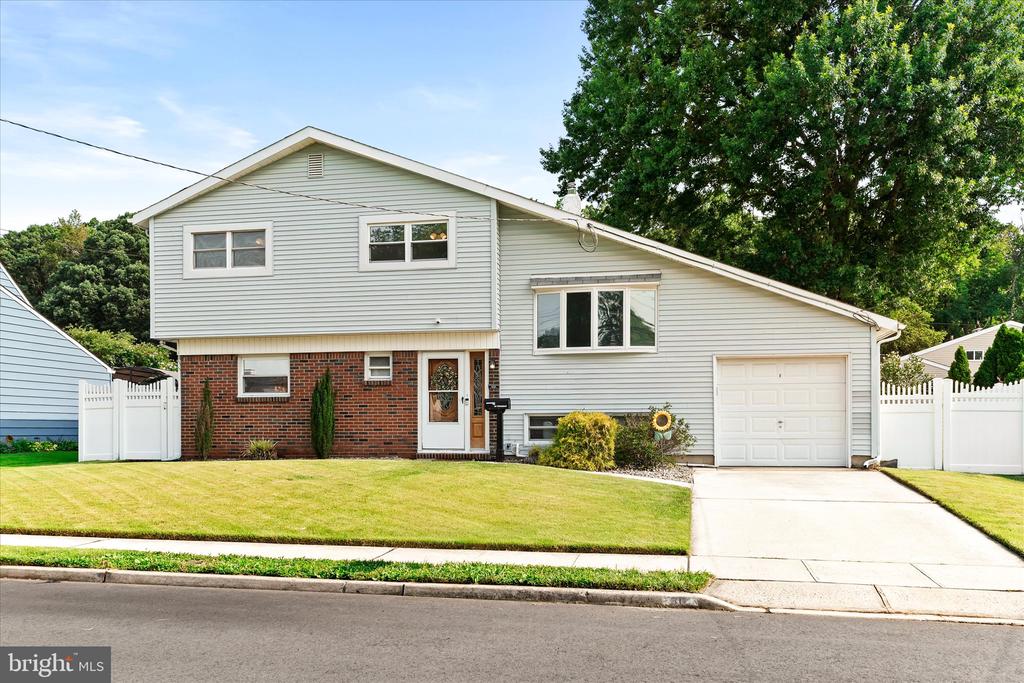 30 THOREAU ROAD