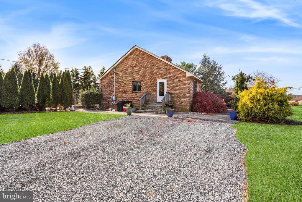 93 POTTS ROAD