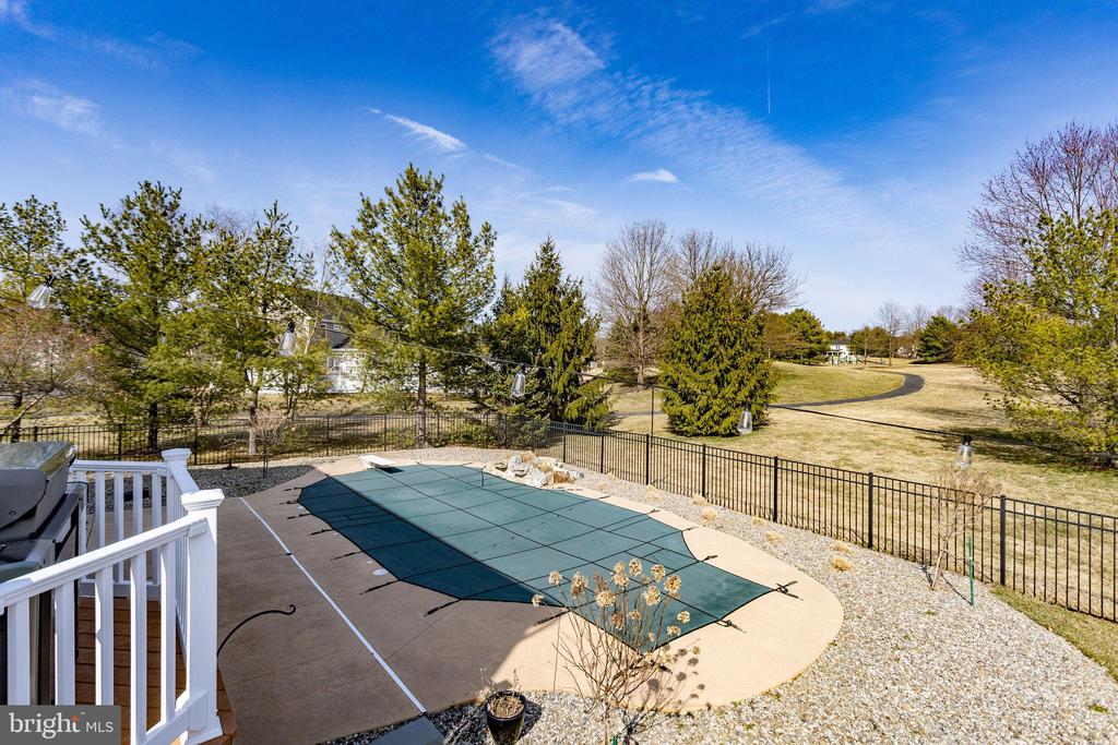 50 HERITAGE DRIVE