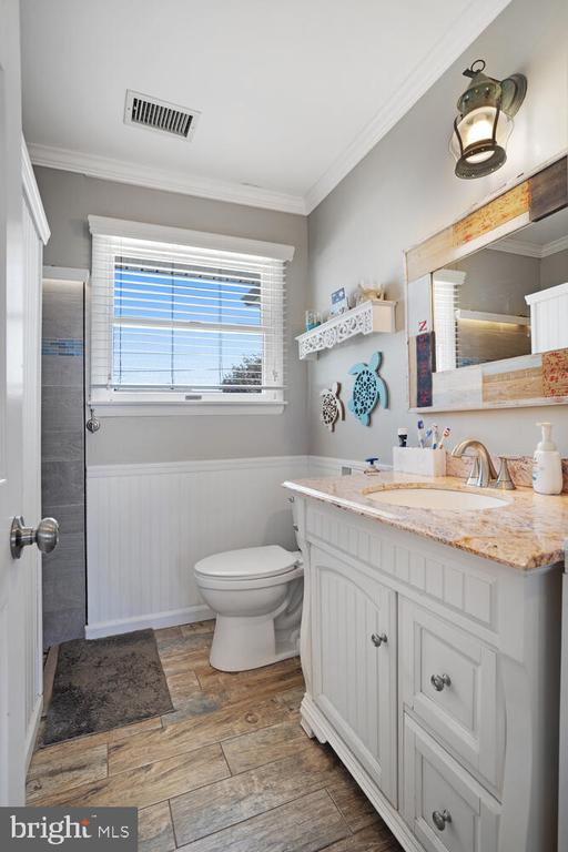 136 E RARITAN DRIVE