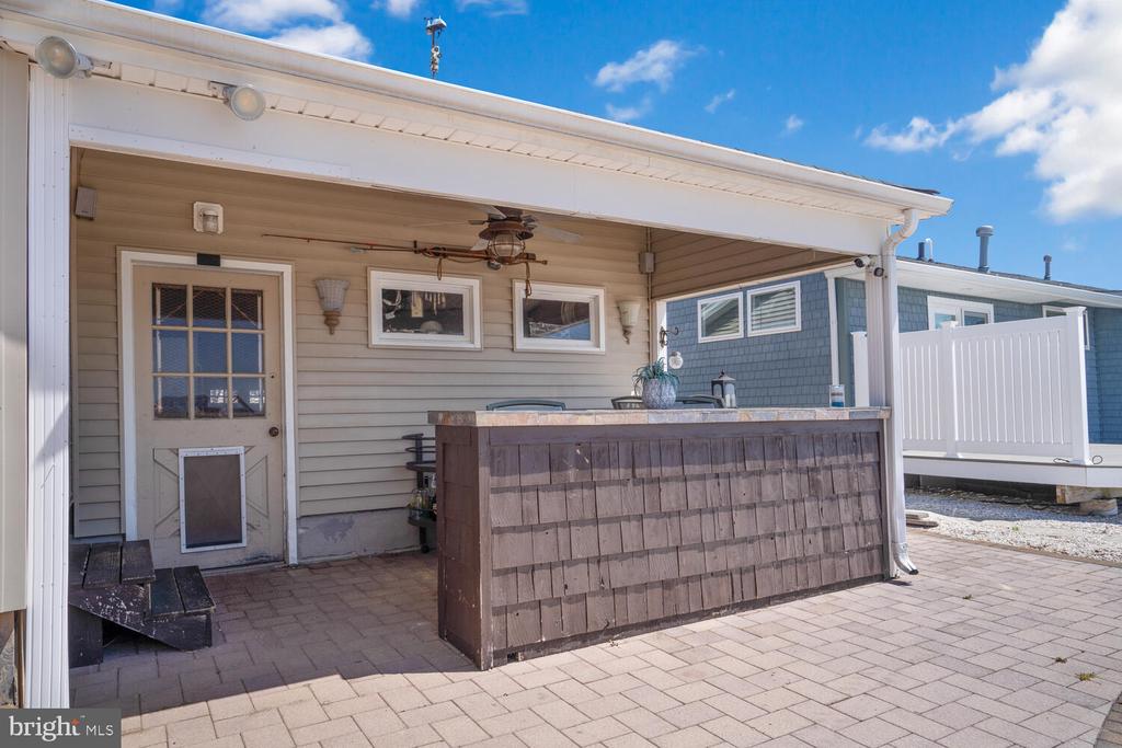 136 E RARITAN DRIVE