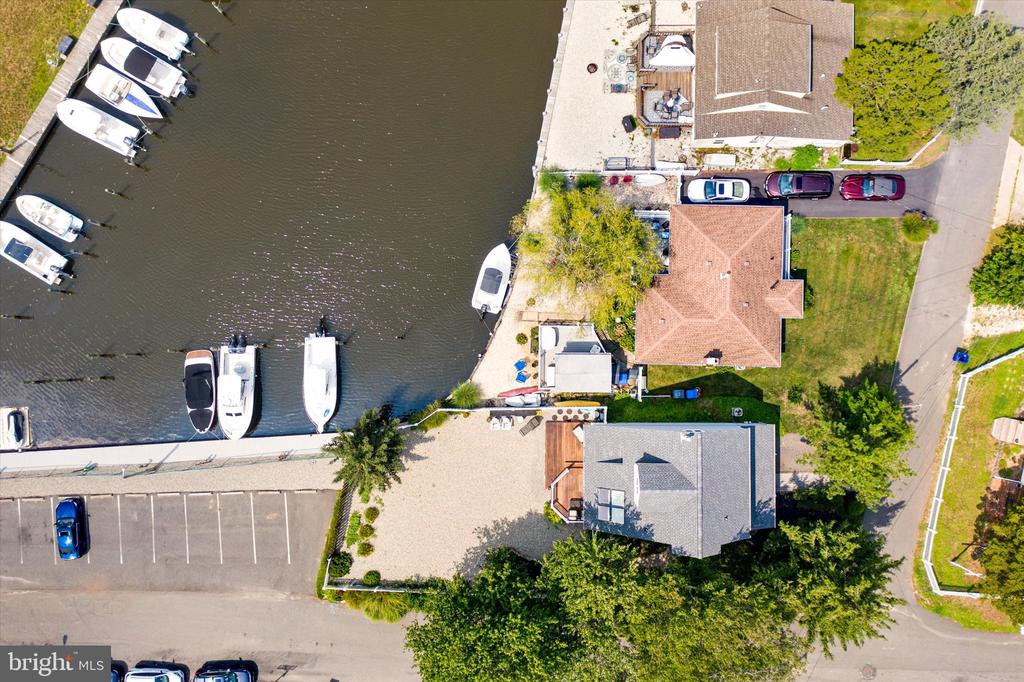 24 MAIN BAYWAY