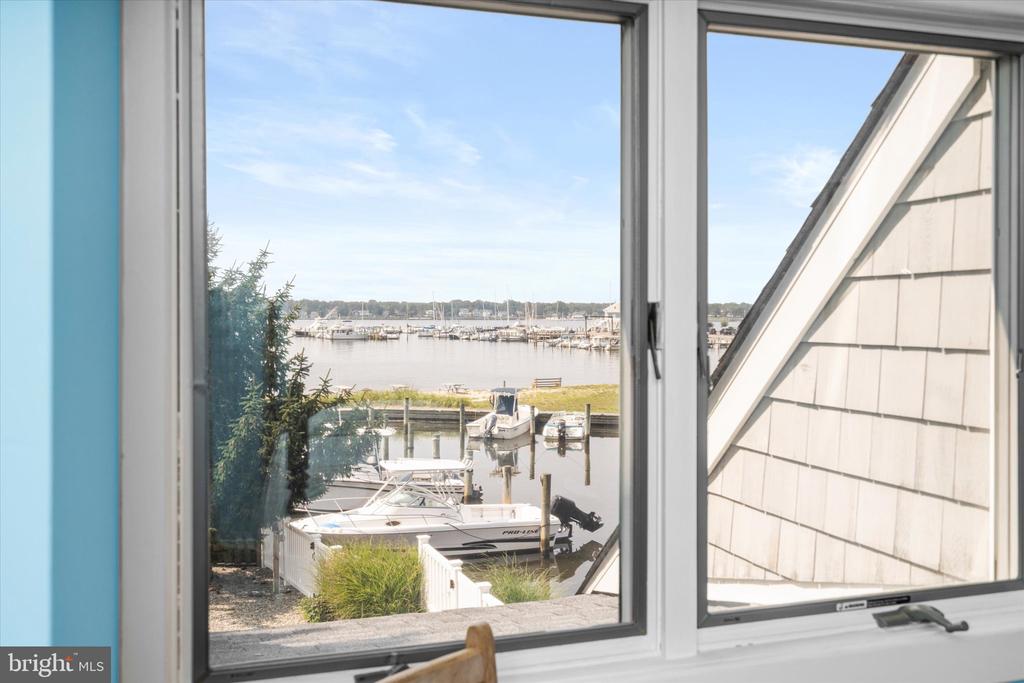24 MAIN BAYWAY