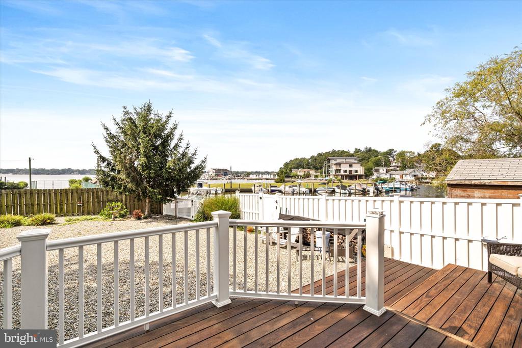 24 MAIN BAYWAY