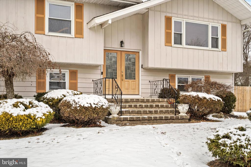 90 VALLEY ROAD