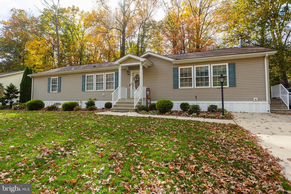 16 CRANBERRY DRIVE