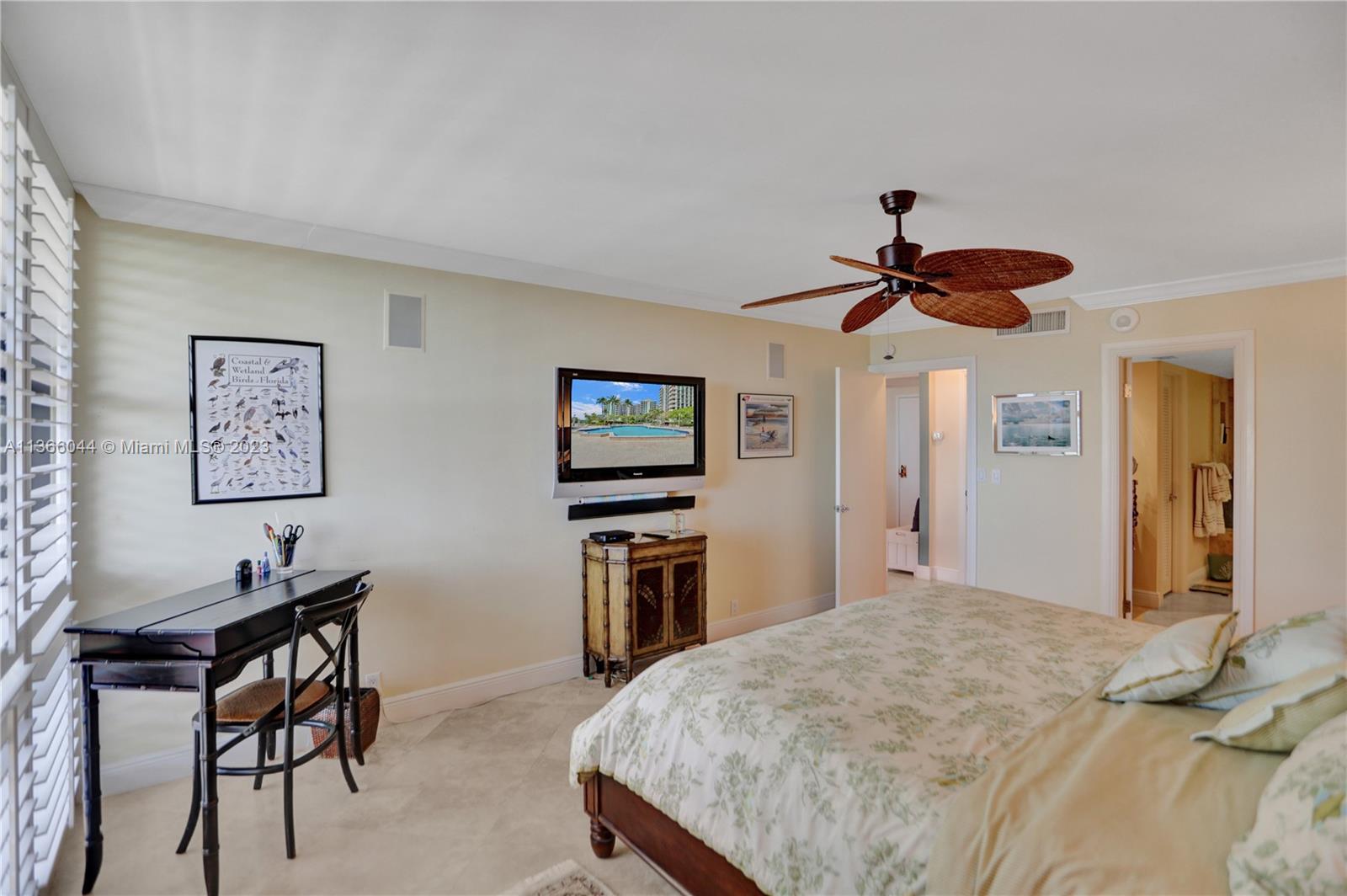 1111 Crandon Blvd # B1104