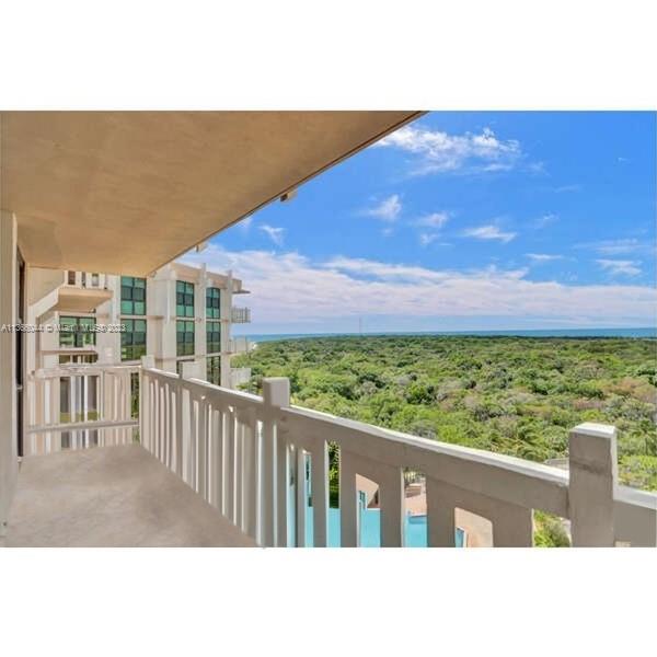 1111 Crandon Blvd # B1104