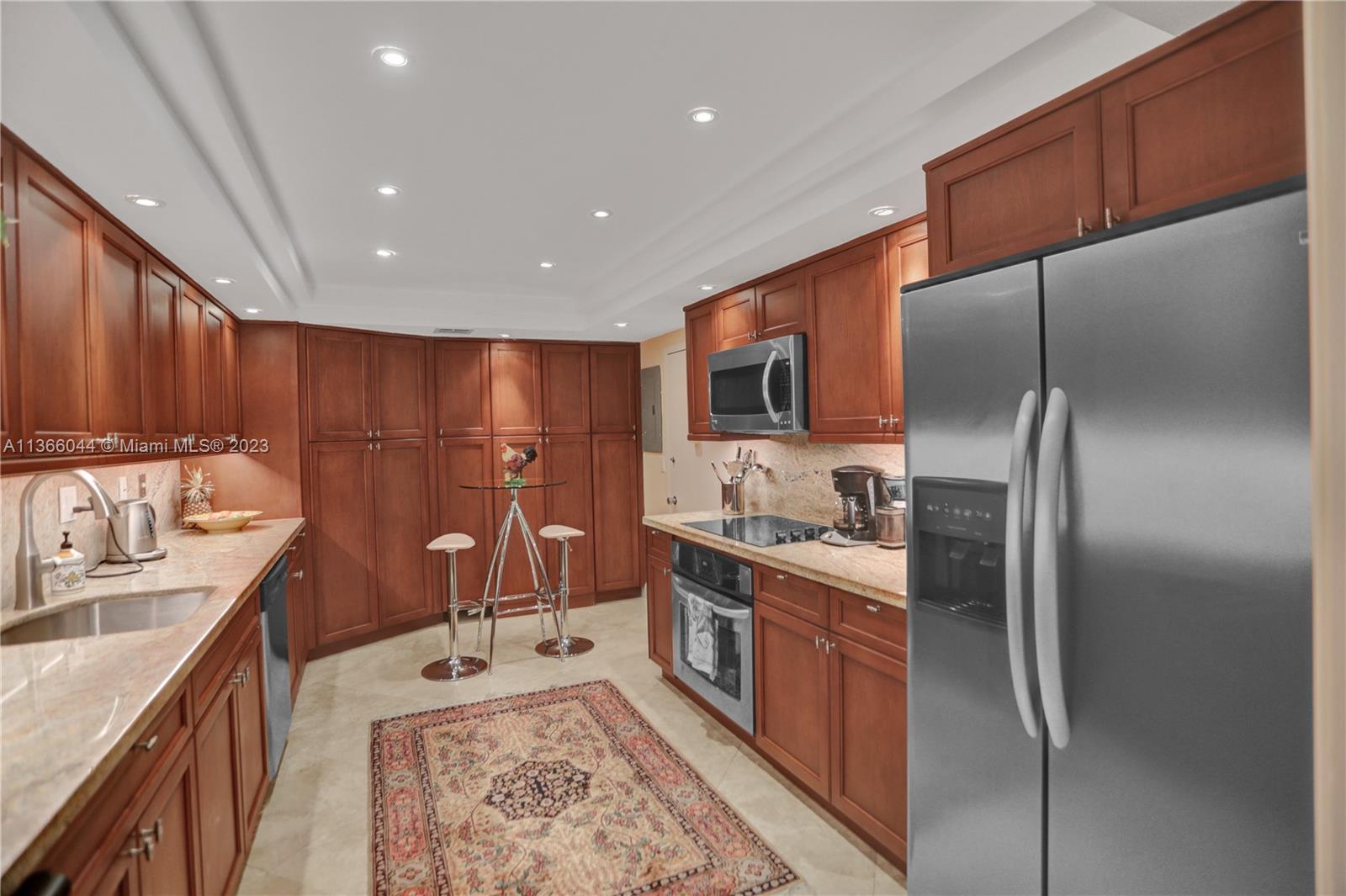 1111 Crandon Blvd # B1104