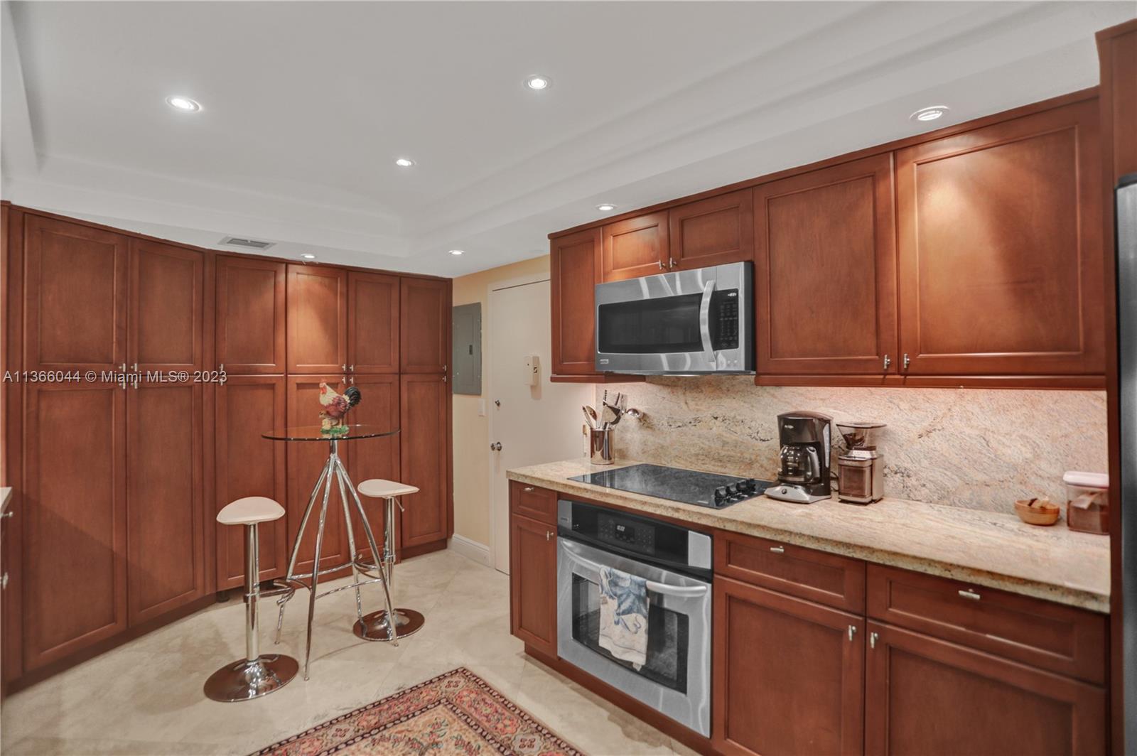 1111 Crandon Blvd # B1104