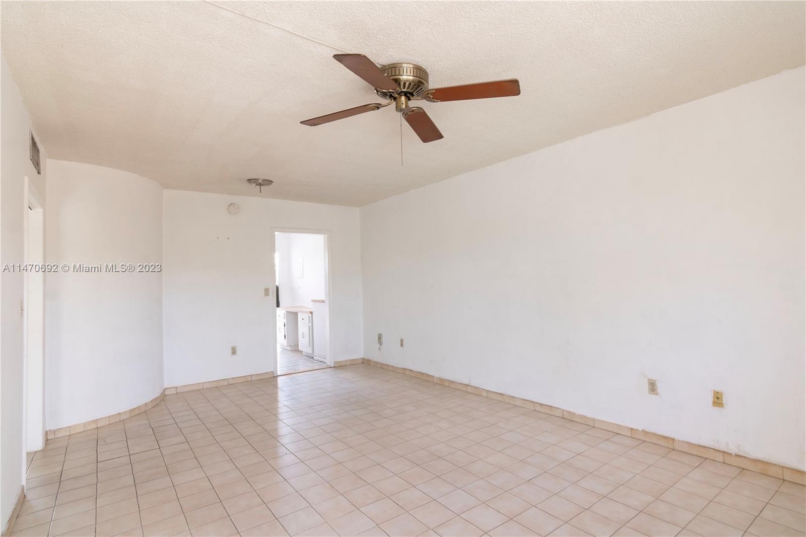 3591 SW 10th St # 12B