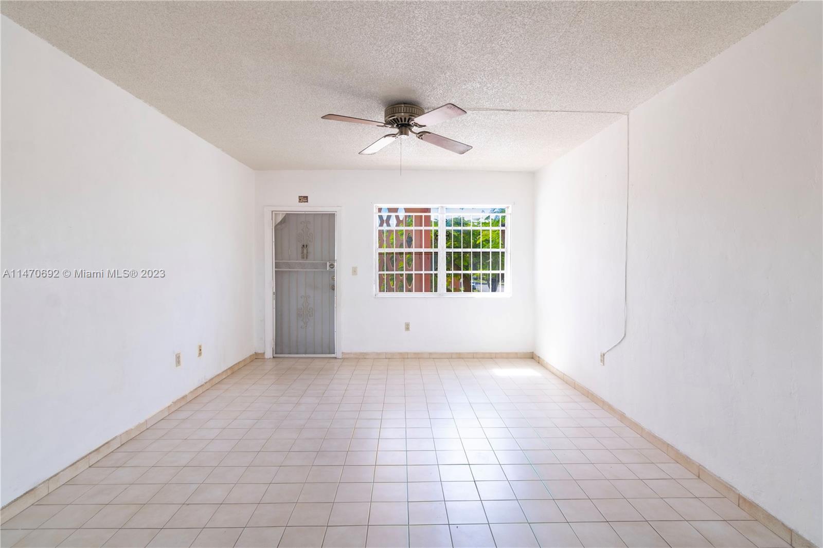 3591 SW 10th St # 12B