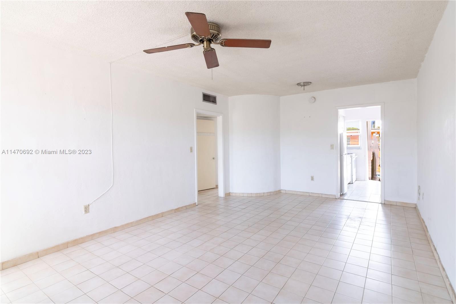 3591 SW 10th St # 12B