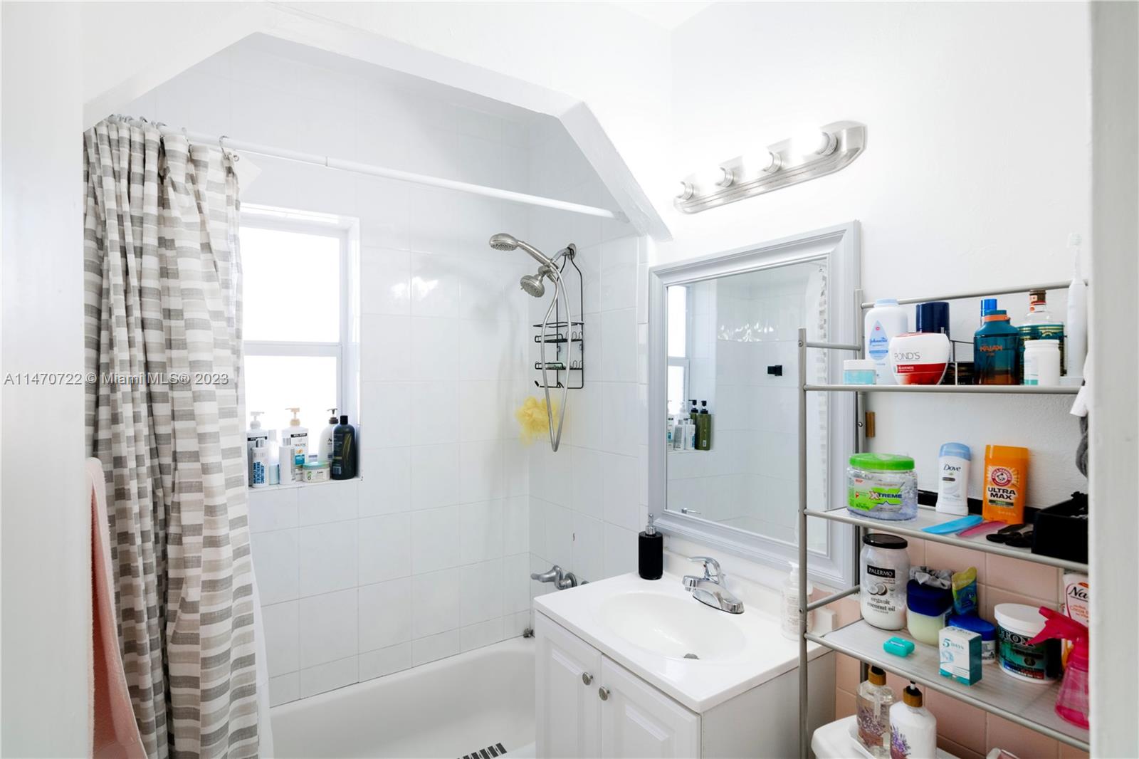 3571 SW 10th St # 10B