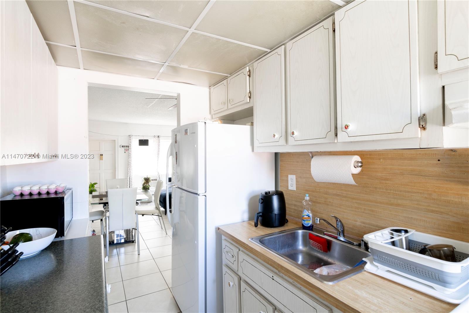 3571 SW 10th St # 10B