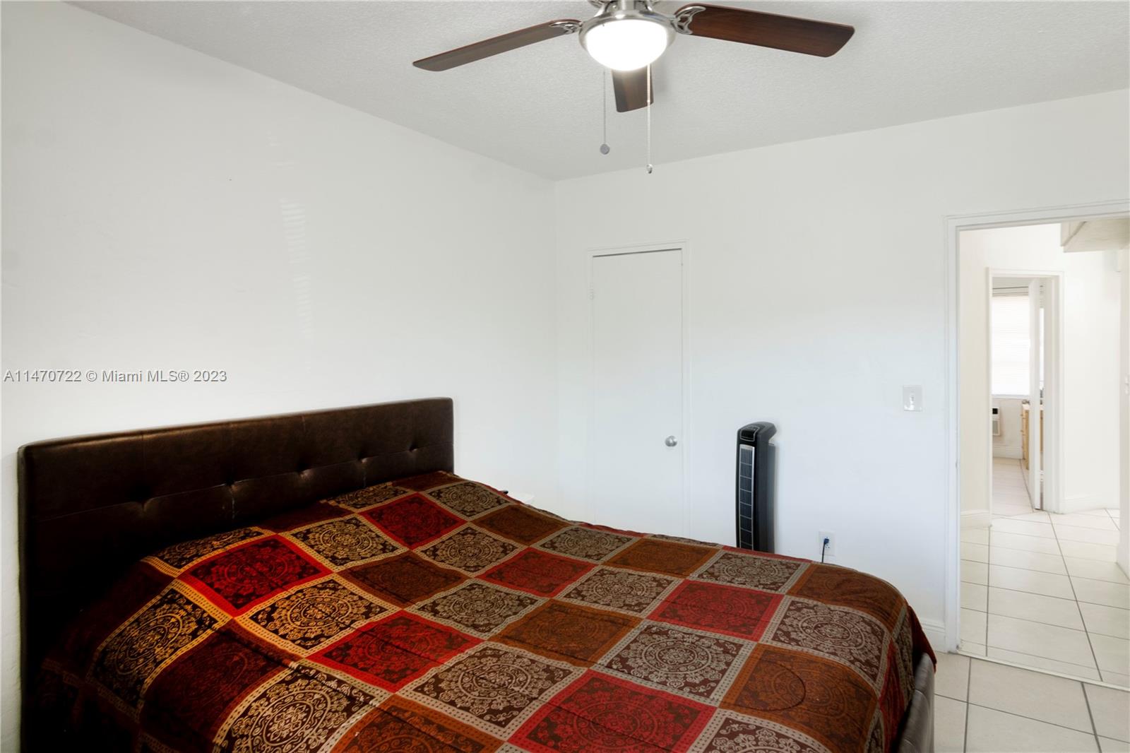 3571 SW 10th St # 10B