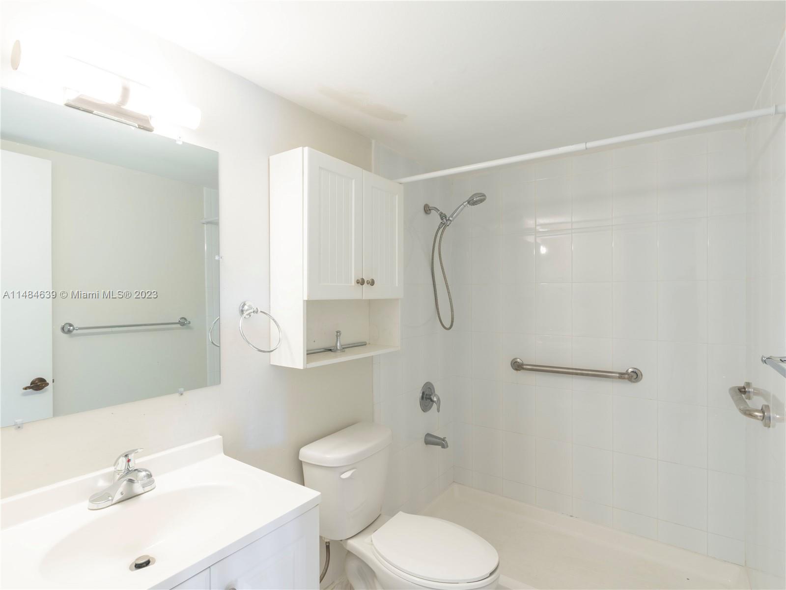 706 NW 87th Ave # 205