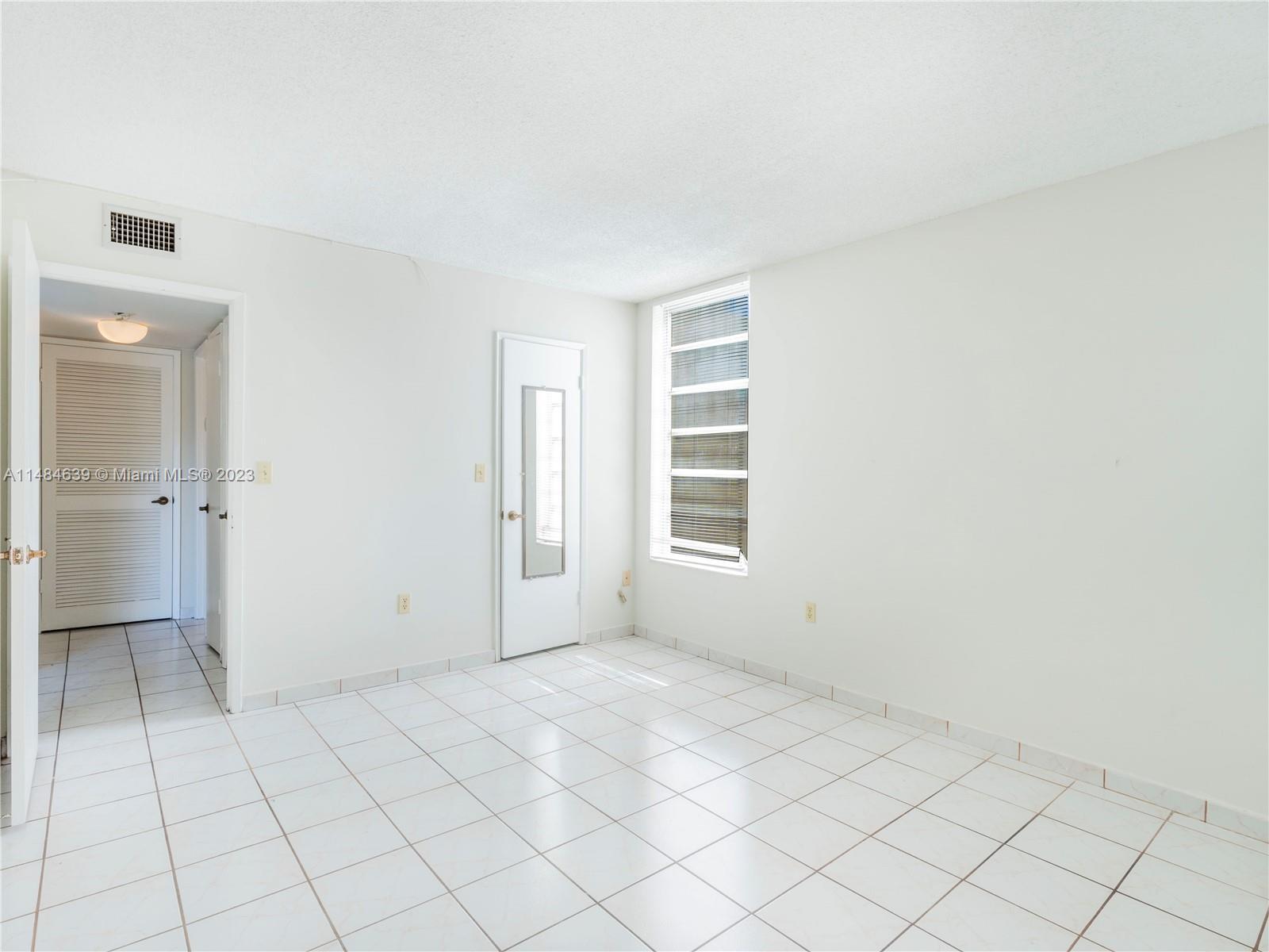 706 NW 87th Ave # 205