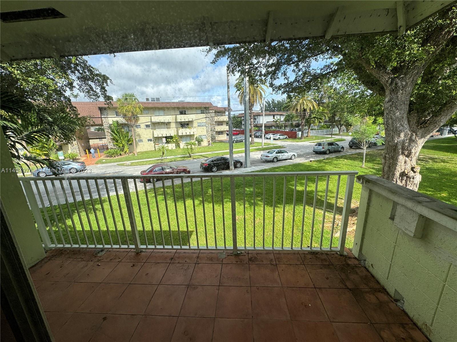 7610 SW 82nd St # J208