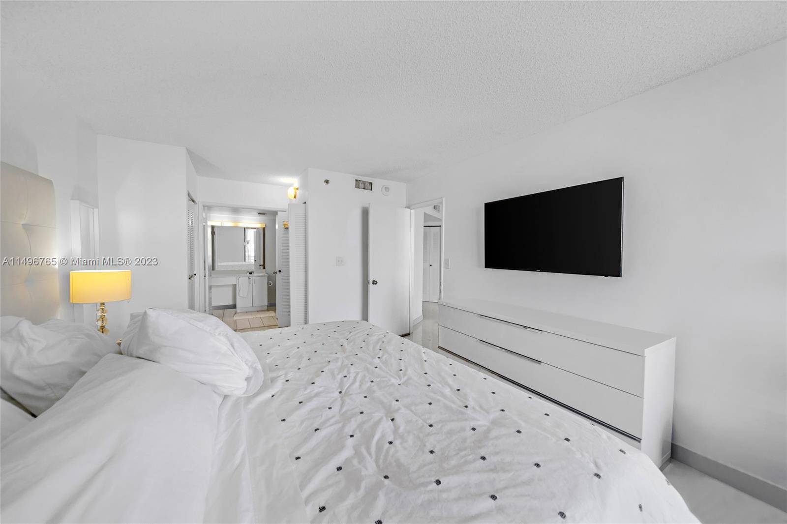 3300 NE 192nd St # 1201