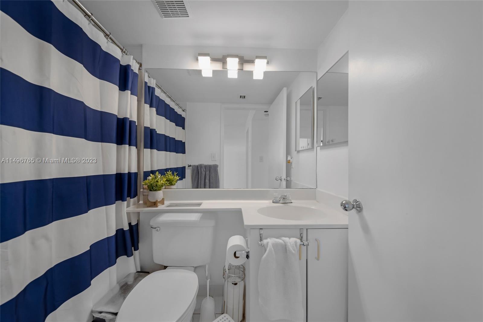 3300 NE 192nd St # 1201