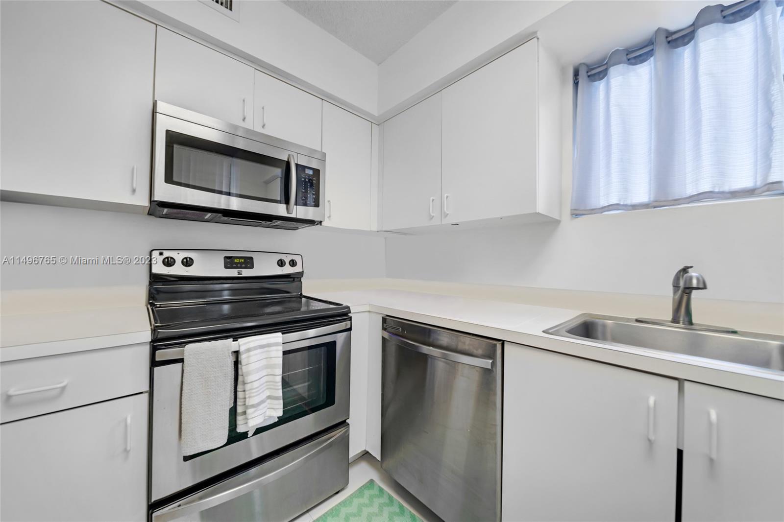 3300 NE 192nd St # 1201