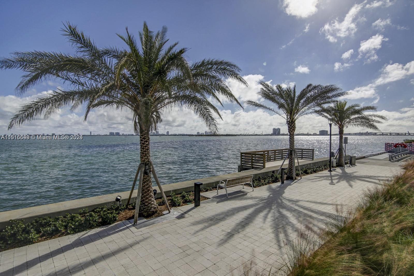 2900 NE 7th Ave Unit: PH5002