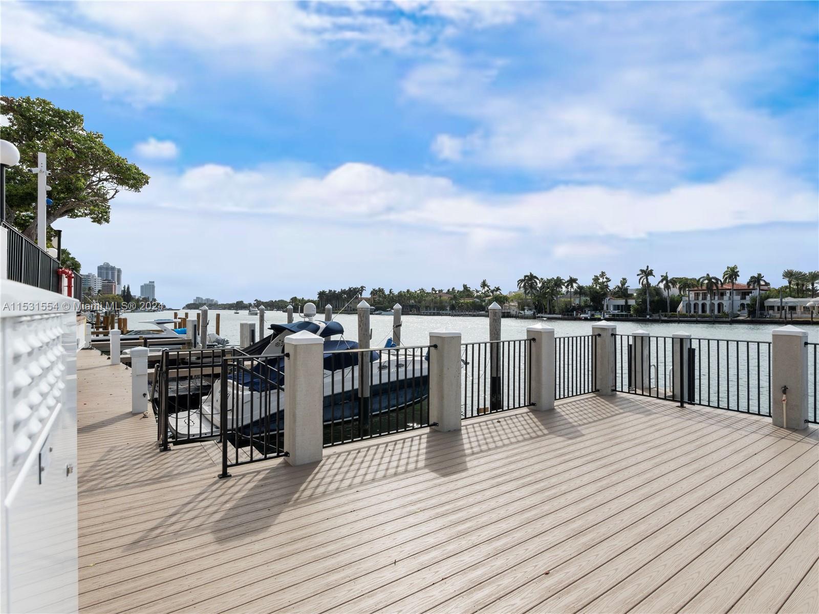 5660 Collins Ave # 18D