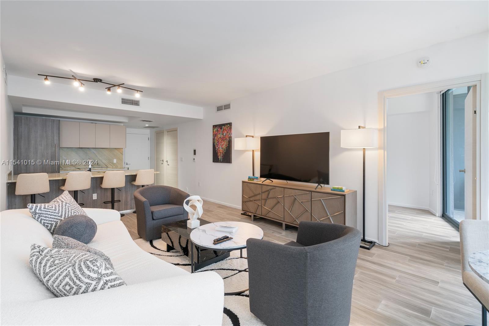 801 S Miami Ave Unit: 1002