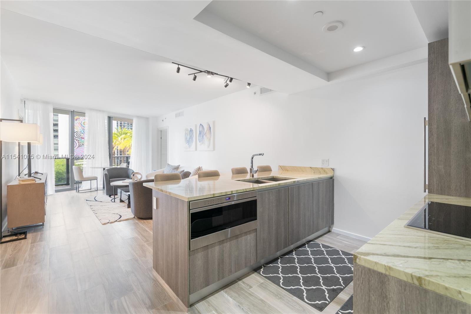 801 S Miami Ave Unit: 1002