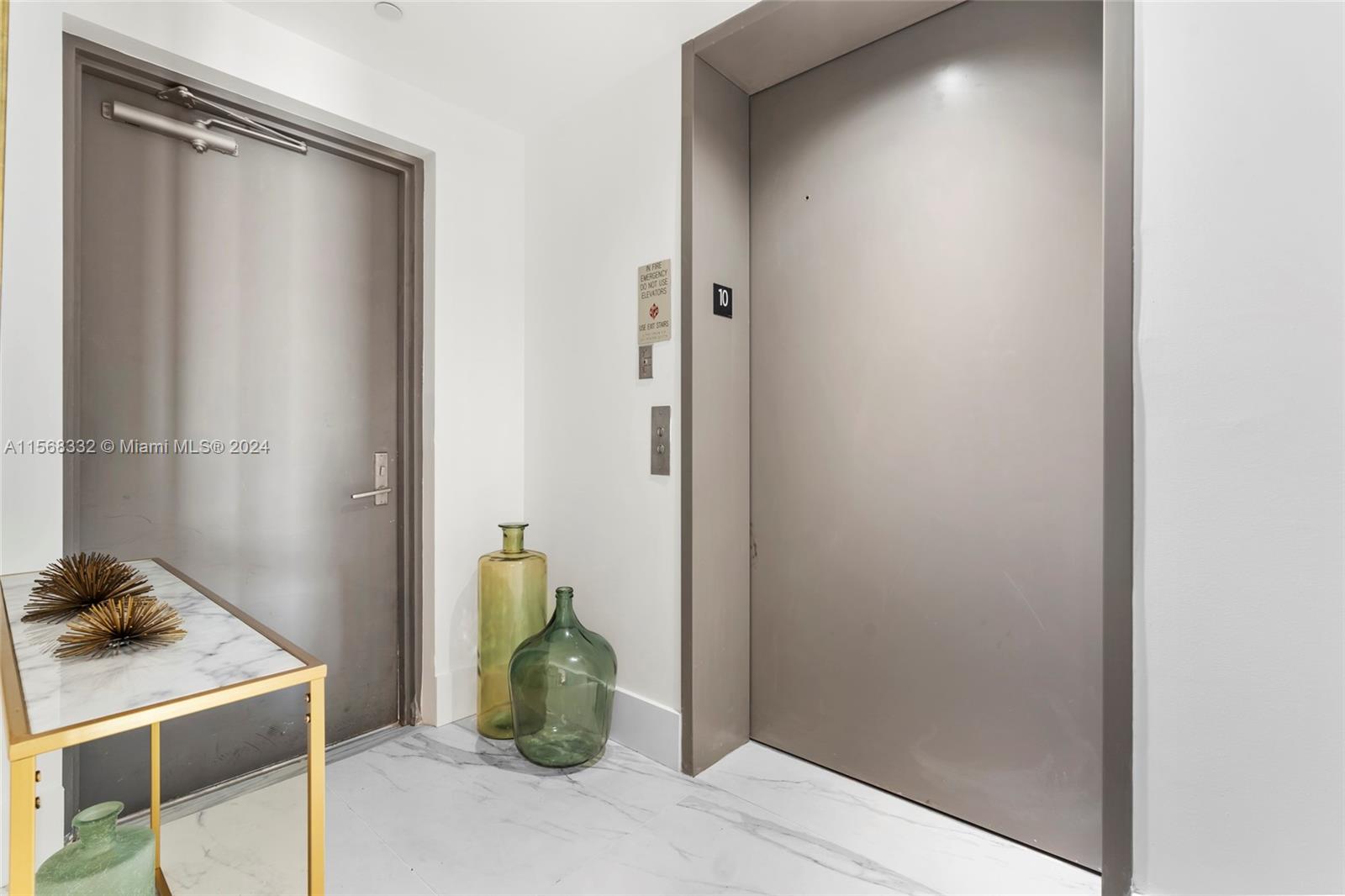 3131 NE 7th Ave # 1004