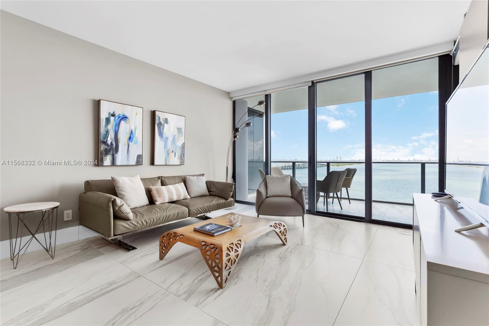 3131 NE 7th Ave # 1004