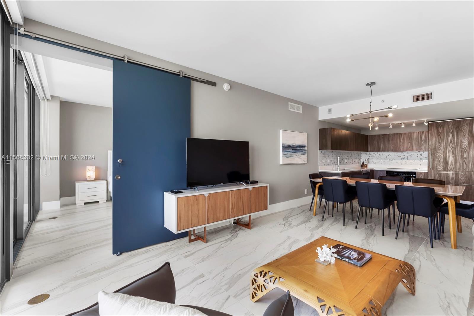 3131 NE 7th Ave # 1004