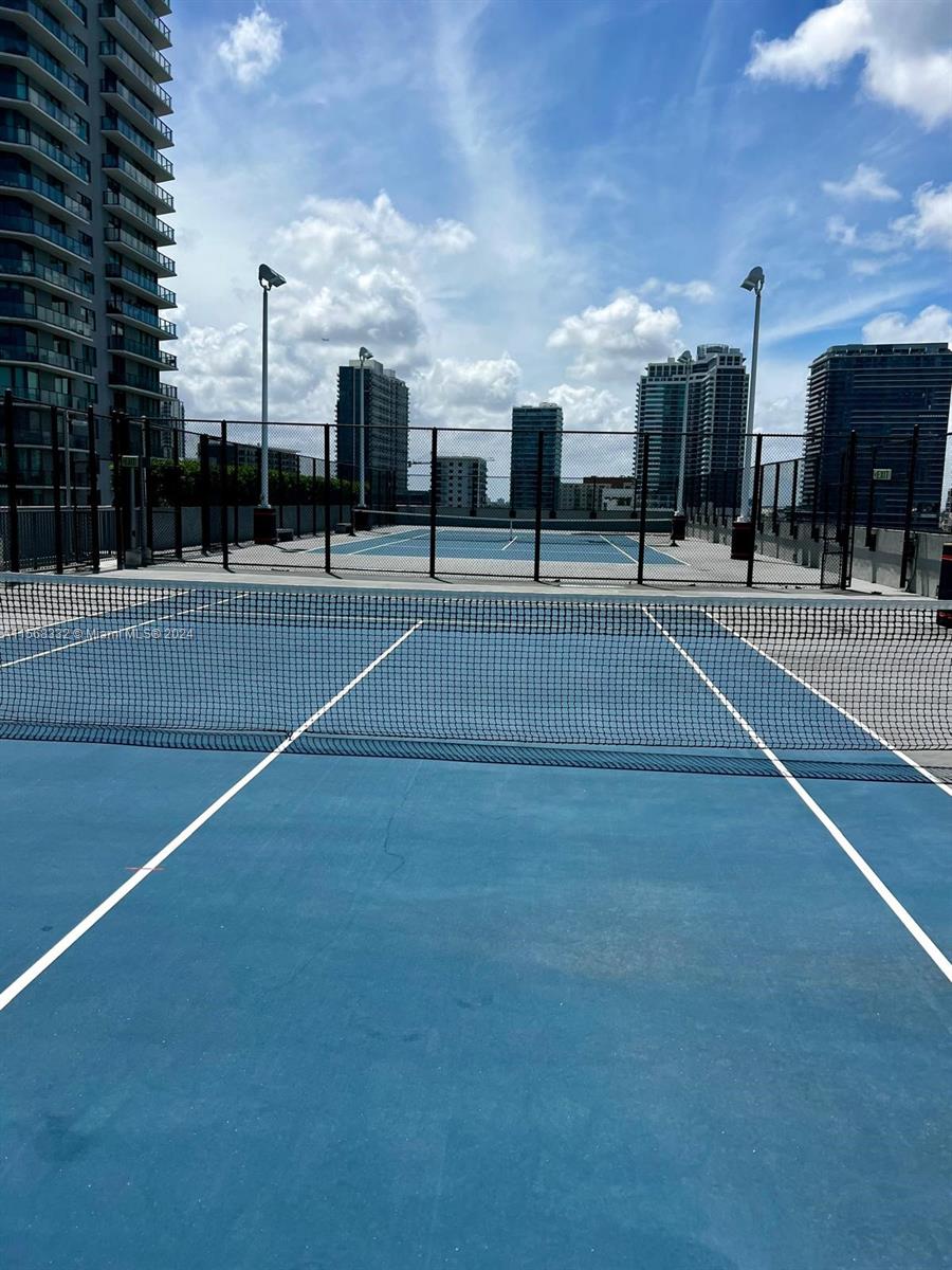 3131 NE 7th Ave # 1004