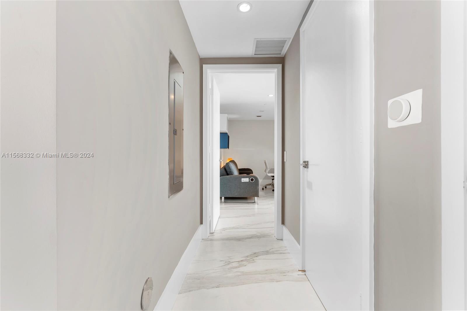 3131 NE 7th Ave # 1004