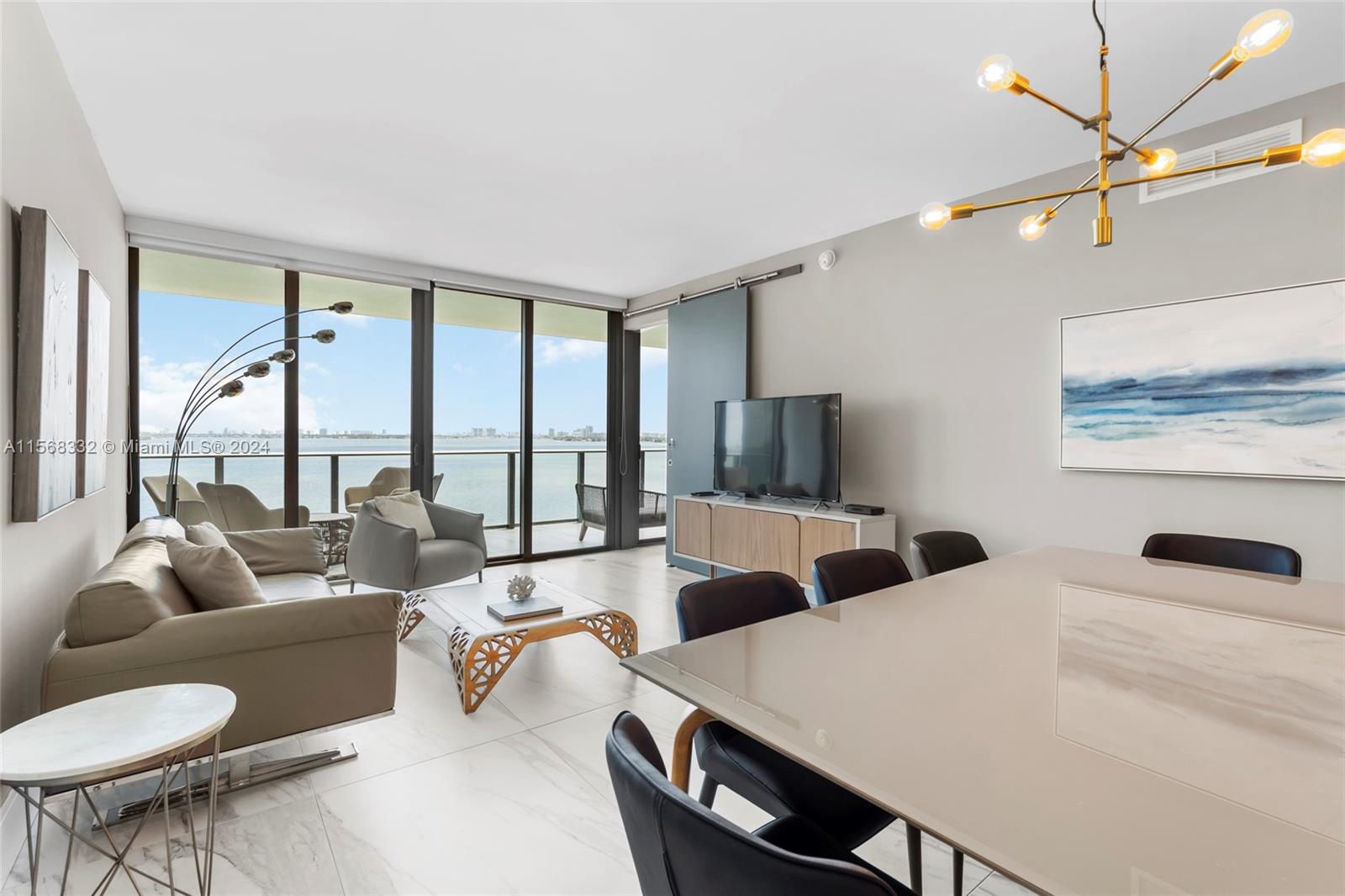 3131 NE 7th Ave # 1004