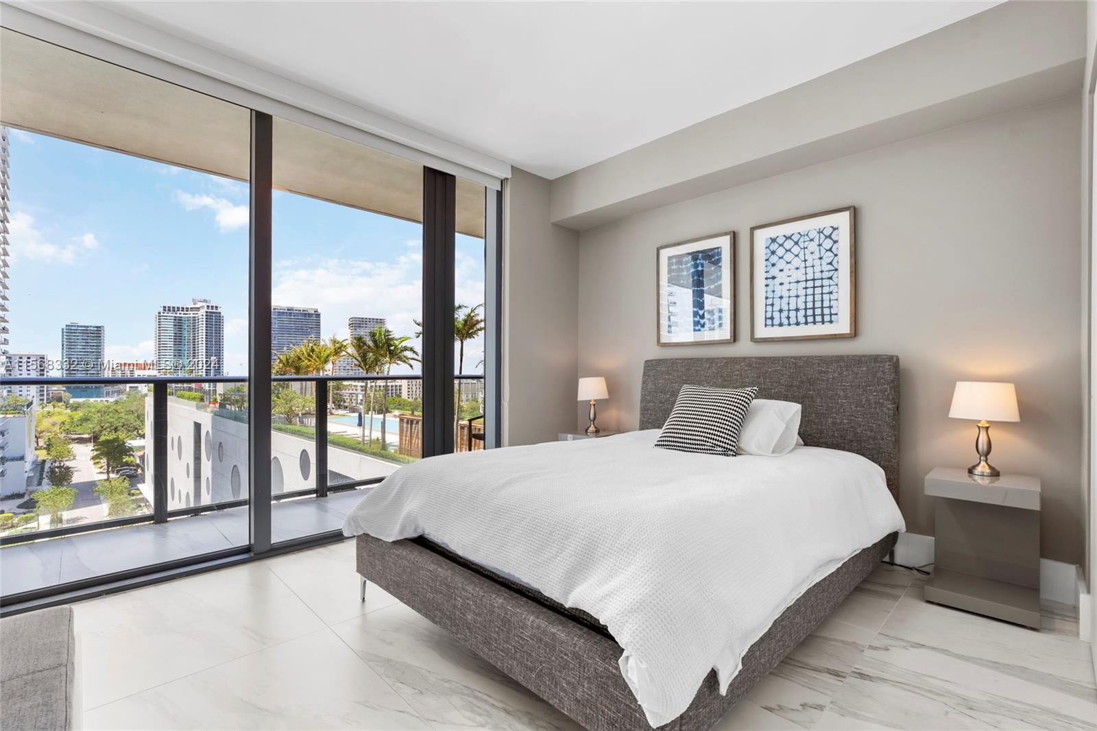 3131 NE 7th Ave # 1004