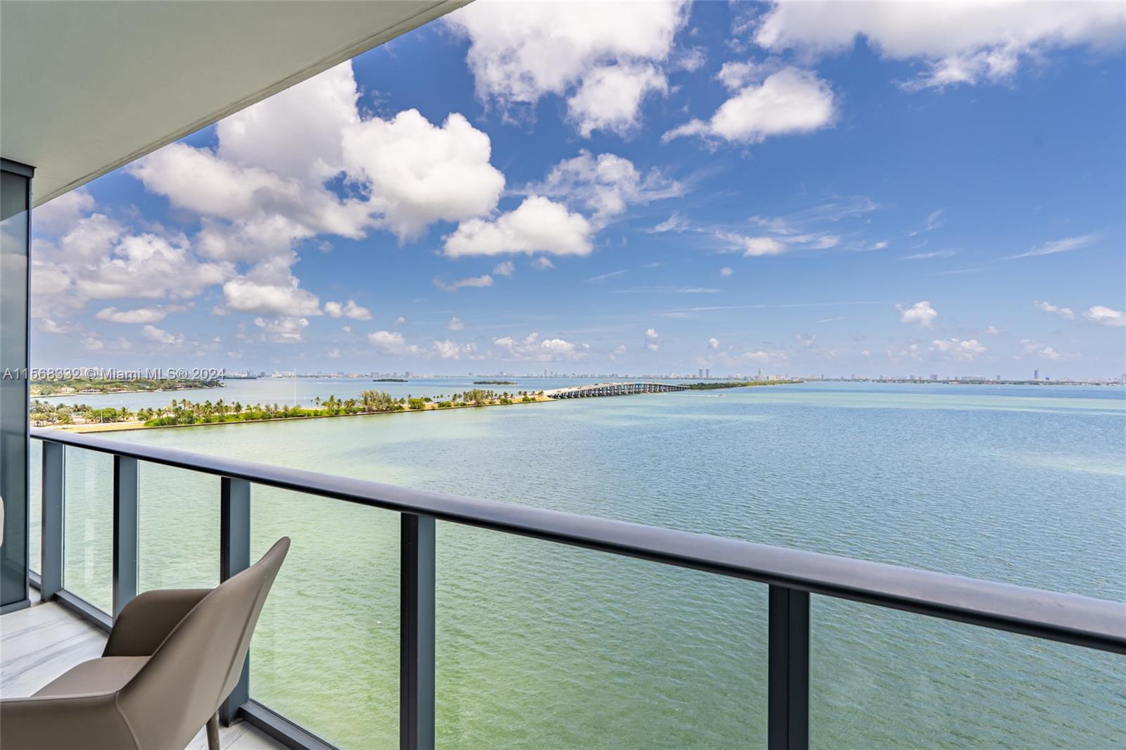 3131 NE 7th Ave # 1004