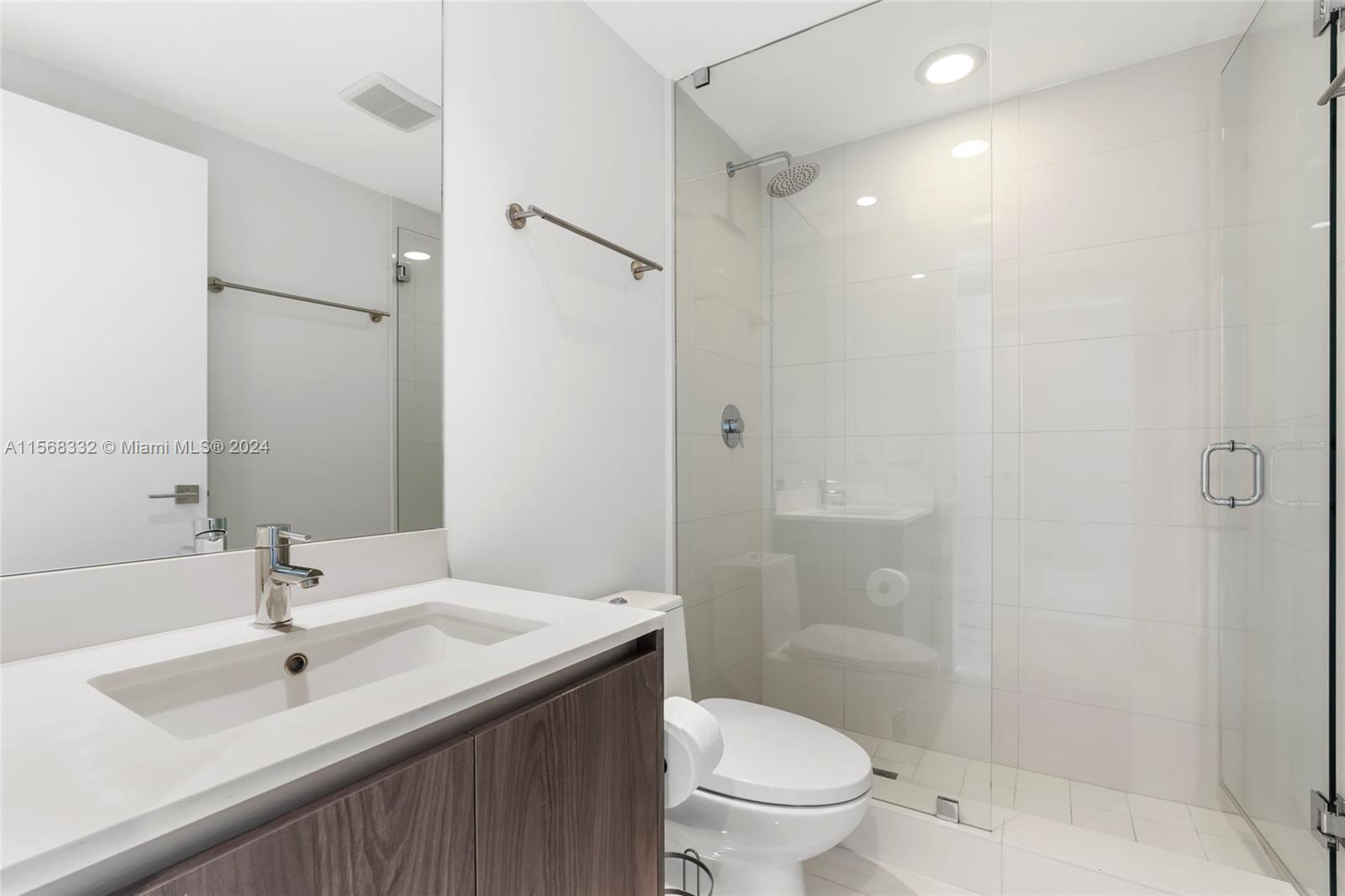 3131 NE 7th Ave # 1004