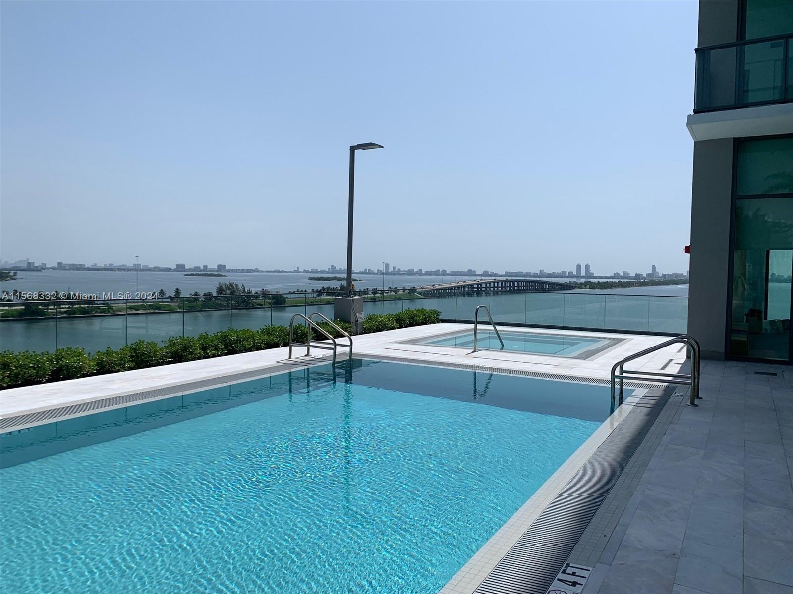 3131 NE 7th Ave # 1004