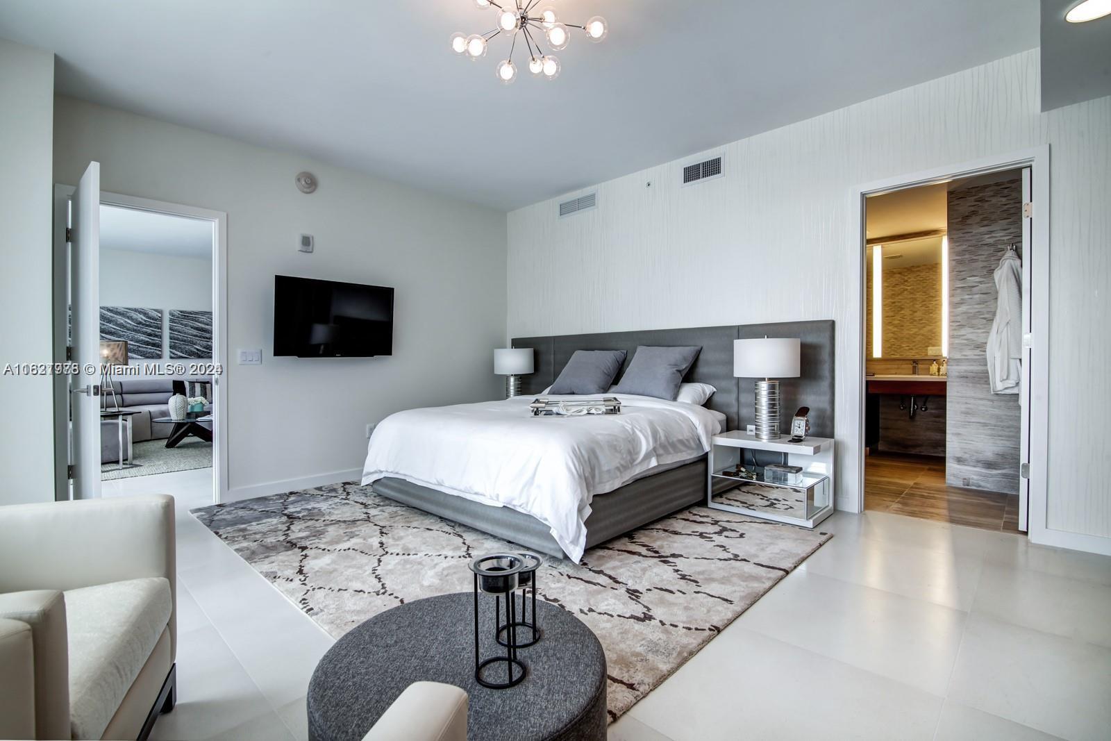 1 Collins Ave # 405