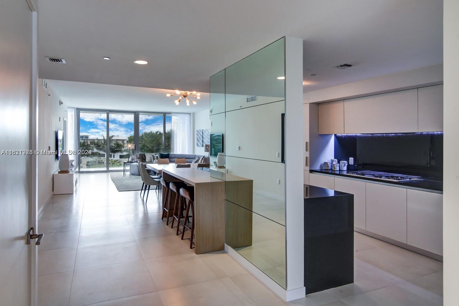 1 Collins Ave # 405