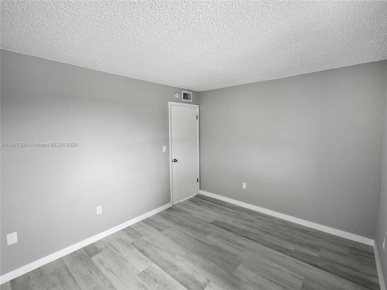 10020 NW 9th St Cir # 203