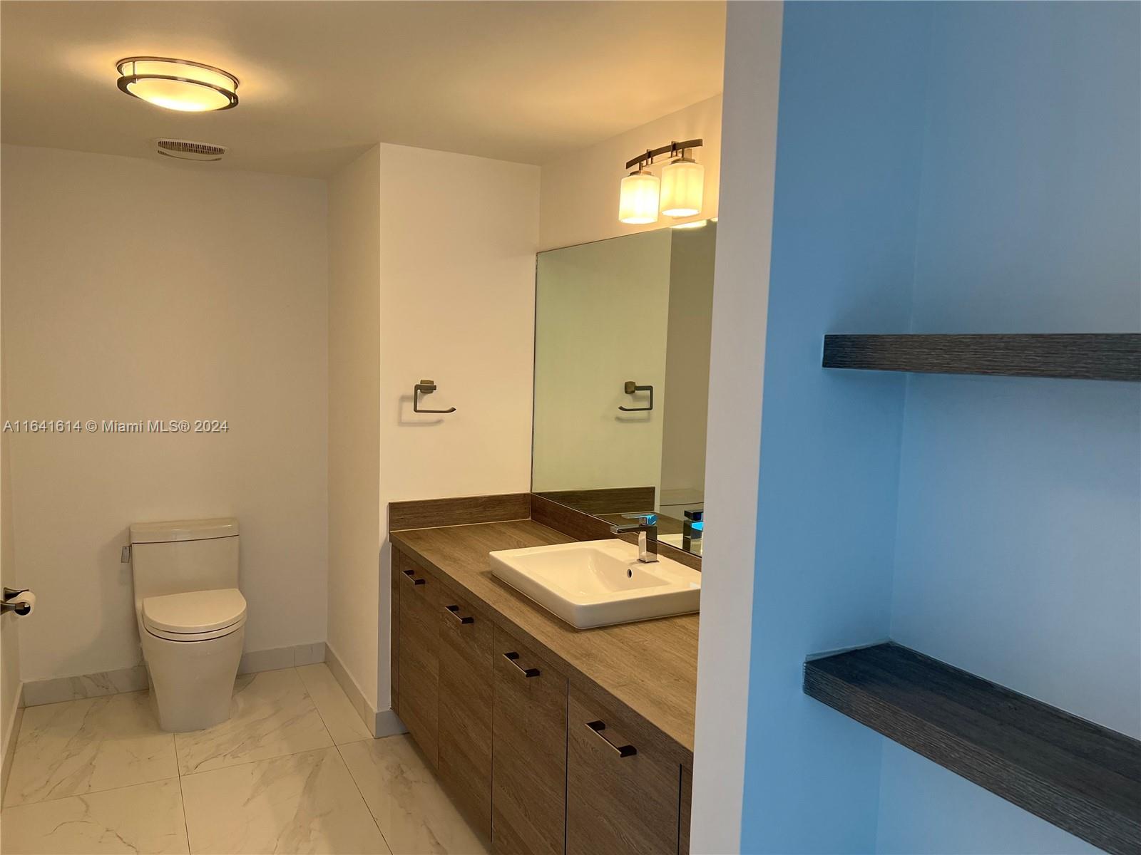 400 Sunny Isles Blvd # 1105